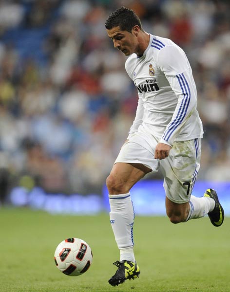 勒沃库森向 勒沃库森向